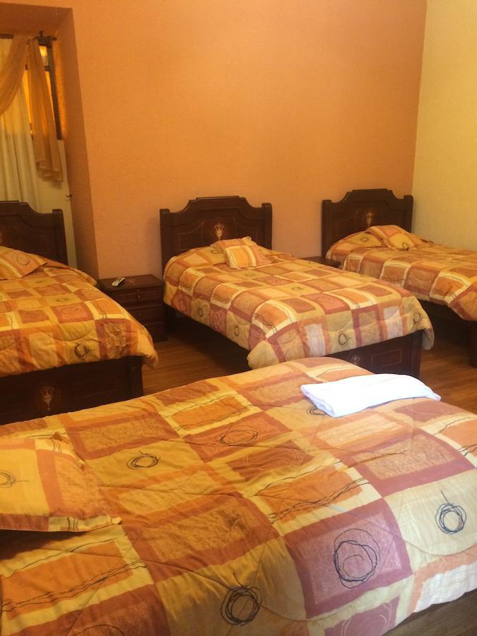 Hotel Catedral Quito Habitación foto